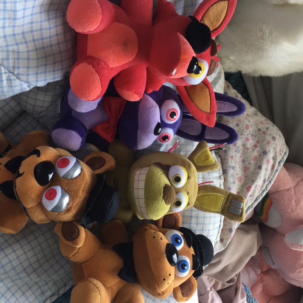 Five nights at freddy plushs set